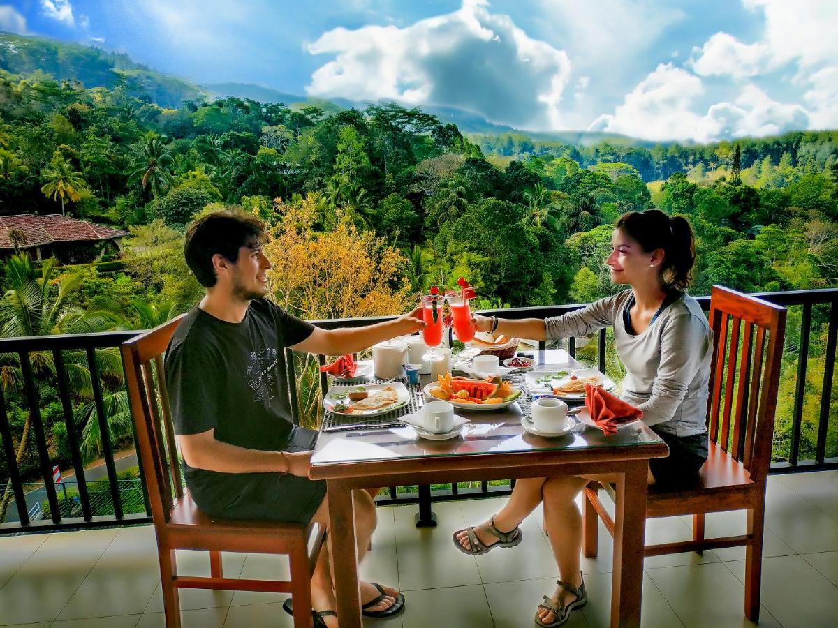 Bed and Breakfast The Grand Hills à Kandy Extérieur photo