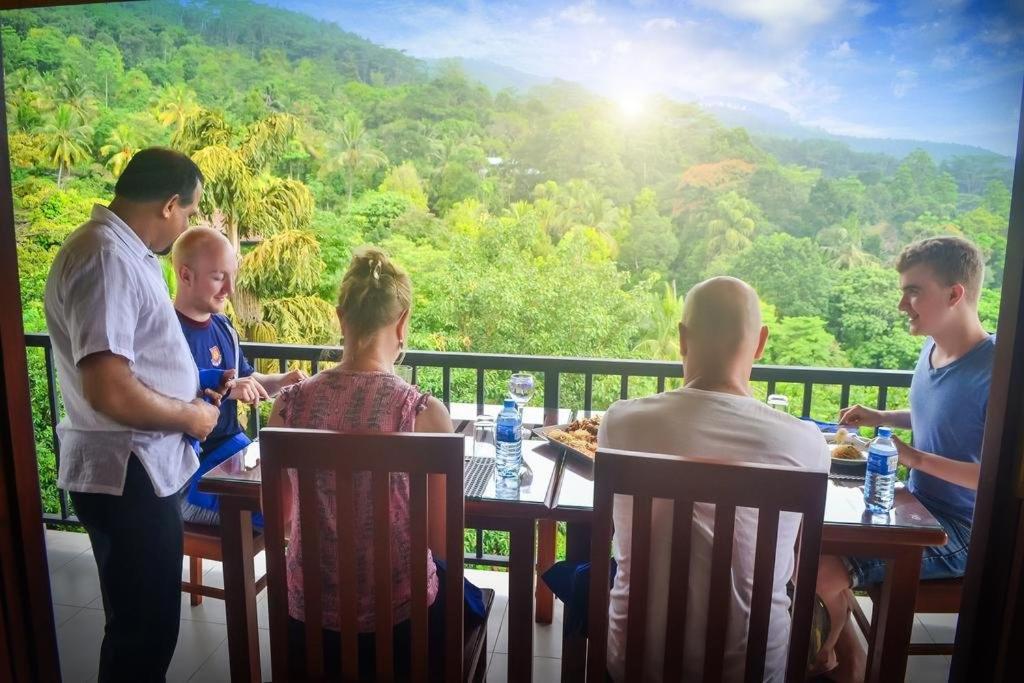 Bed and Breakfast The Grand Hills à Kandy Extérieur photo